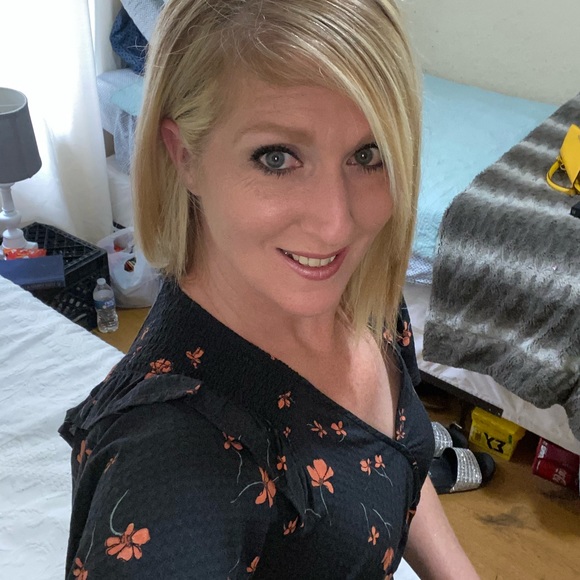 Meet your Posher, Jessica - Picture 3 of 4